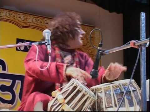 Ustad Tari Khan Tabla Solo in India-4