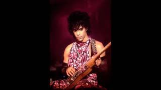 Prince - Free (Live at First Avenue)