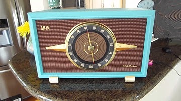 RCA tube radio AM-FM-PHONO MODEL:  6-RF-7,  CIRCA 1853