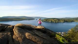 Rental With Stunning Panoramic Views In Deep Cove