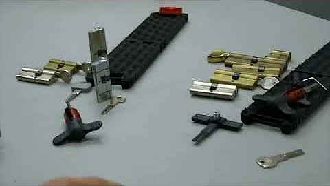 ABUS D6 & Cisa Asix - Lock picking Topolino decoder and impression tin foil tool comparison