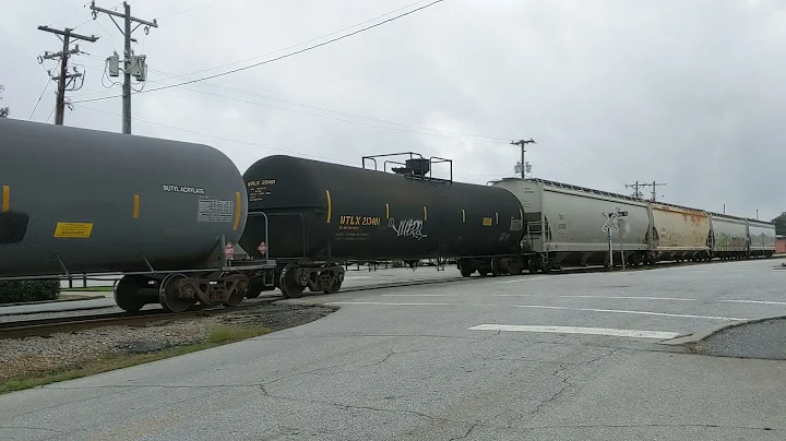 CAROLINA & PIEDMONTS GEEPS ROLLING THROUGH FOUNTAI...