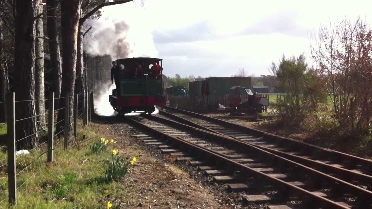 RDR : Andrew Barclay No. 1931 steaming at the Royal Deeside Railway