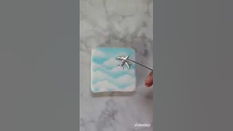 How to Stencil Clouds on your Cookies