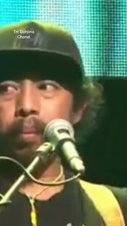 Bento Iwan fals live #tridahlina #iwanfals #fals