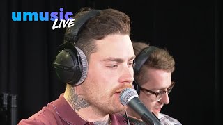 Video thumbnail of "Douwe Bob - Was It Just Me | Live bij Radio 10 (2021)"