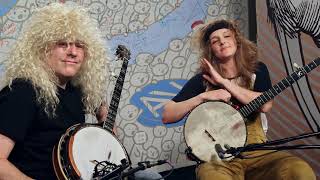 Bela Fleck and Abigail Washburn cover Europe's "The Final Countdown"