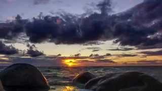 Beach sunset - Time Lapse 4K