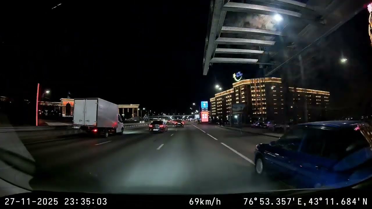 27.11.2025 Алматы Аль-Фараби Розыбакиева не соблюдает разметку 951BPN02