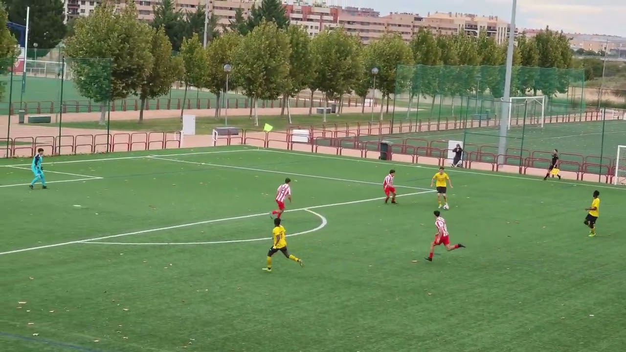 AD Laurus - EF Mareo / Juvenil Nacional / 04-10-2025