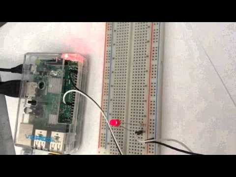 【柯博文老師】 樹苺派 2 Raspberry Pi 2最佳入門與實戰應用 , RPI2 Win10 15 Win10IoT VS ModifyCode Demo