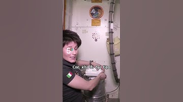 Phi hành gia đi vệ sinh thế nào?💩