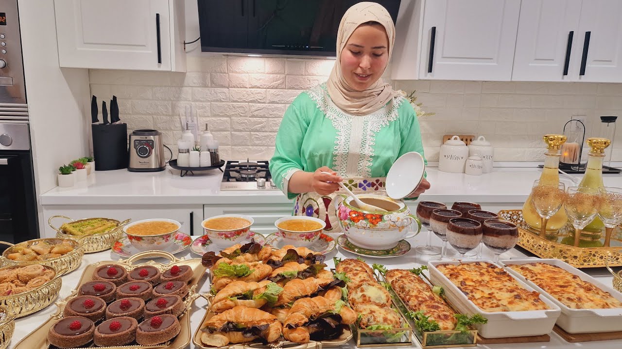 فطور رابع رمضان مائدة متنوعة من التحلية حتى للسحور كروسون مالحة ميني بسبوسة شكولا كراتان كيش عصائر😋