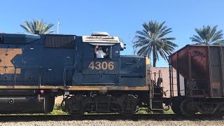 [HD] Csx O721-25 running on Christmas Day with a jingle bell horn show and Santa at the helm