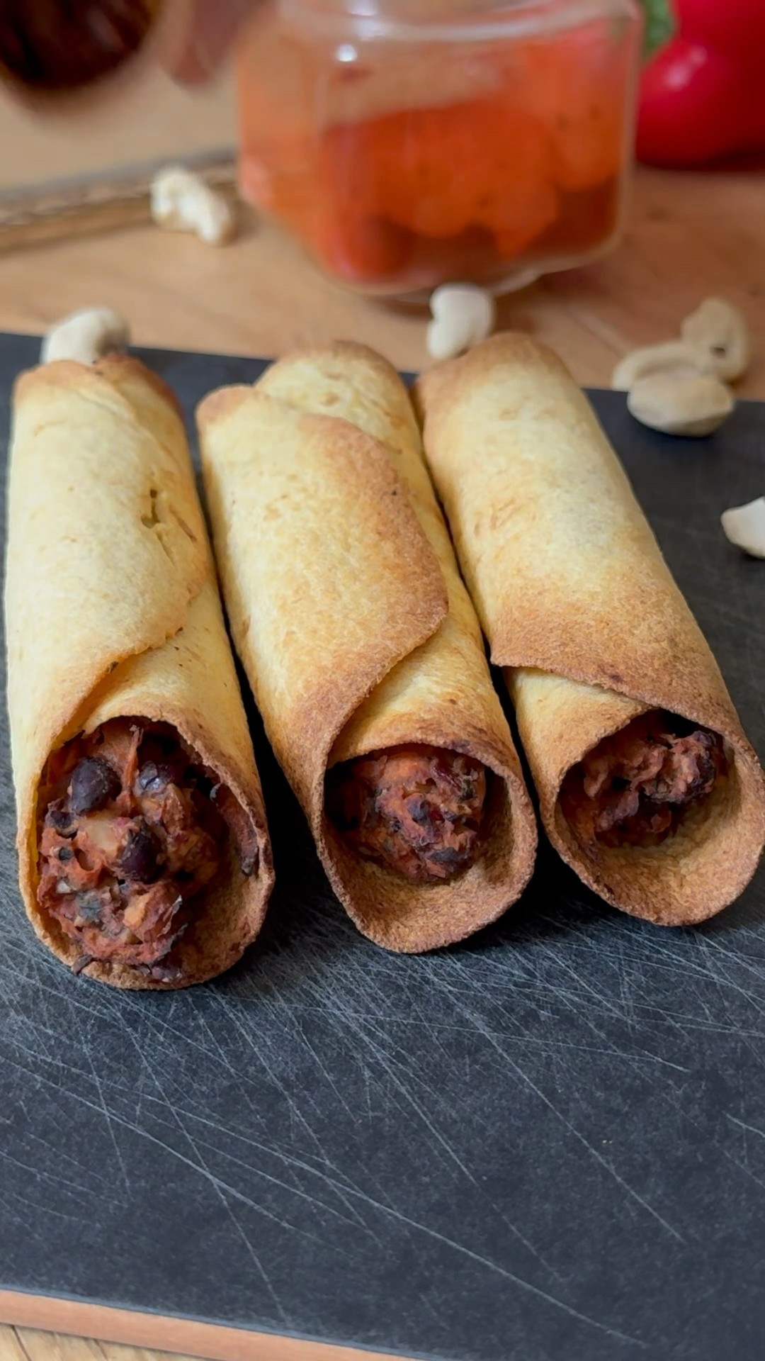 Gerollte Wraps mit leckerer Füllung! - YouTube