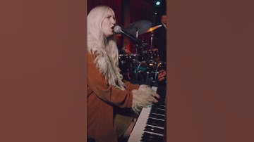 Thumbnail of Stay a while on the sunny side of the street :)