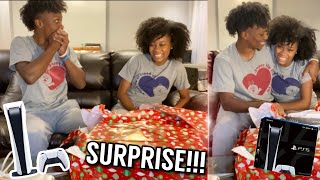 SURPRISING MY BOYFRIEND WITH THE PS5 | PRANK ON BOYFRIEND | Christmas Gift