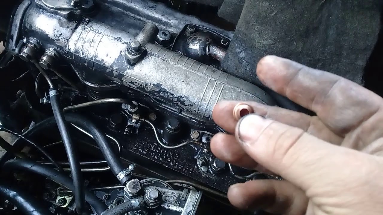 как снять топливную трубку с рейки