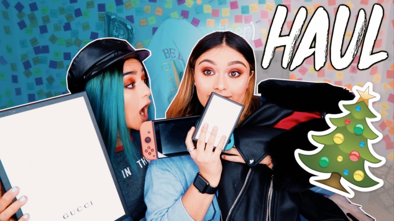 WHAT WE GOT FOR CHRISTMAS and HAUL! / Calle & Poché