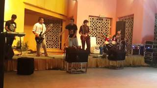 Download Lagu smoke on the water by deloitte band....... MP3