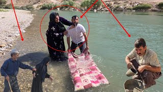 Master Ali's trip to the riverbank: His wife (Aria) attacks Master Ali.