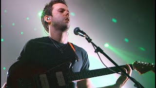 M83 - Wait Live at New york city (Awesome Remastered version)