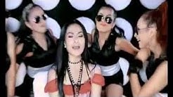 Iis Dahlia - Cinta Apalah Apalah - Durasi: 3:23. Iis Dahlia - Cinta Apalah Apalah - Durasi: 3:23.