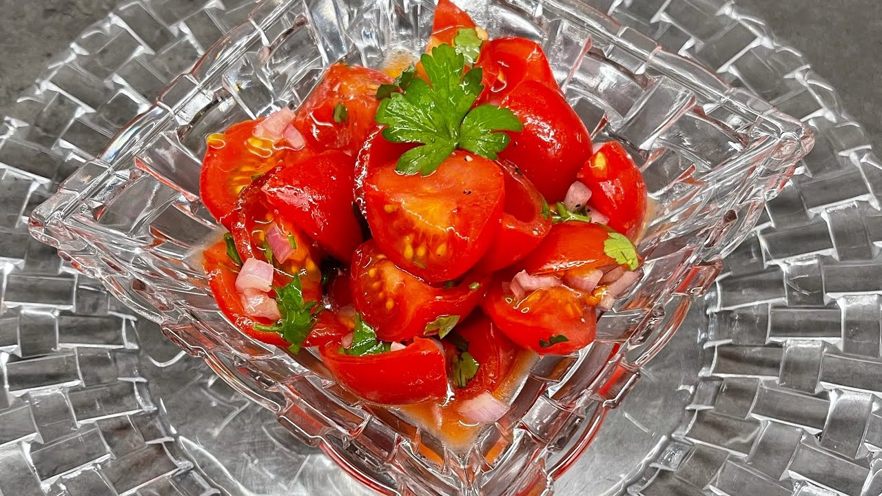 Tomatensalat 🍅 👩🏼‍🍳 Tomaten süß sauer Vinaigrette gemischter Salat ...