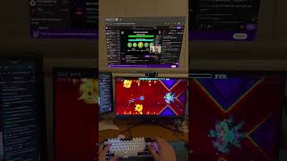 Playing Geometry Dash in VR @SpeedyMuffinYT