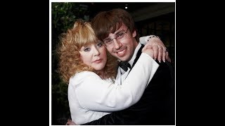 АЛЛА ПУГАЧЕВА И МАКСИМ ГАЛКИН! ОБРАЗЦОВЫЙ ПАПА!! АЛЛА ПУГАЧЕВА И МАКСИМ ГАЛКИН! ОБРАЗЦОВЫЙ ПАПА!!