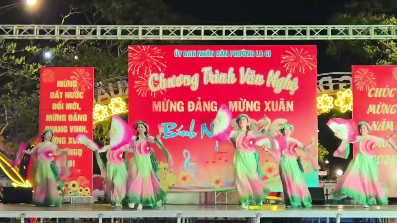 Xuân đẹp làm sao 