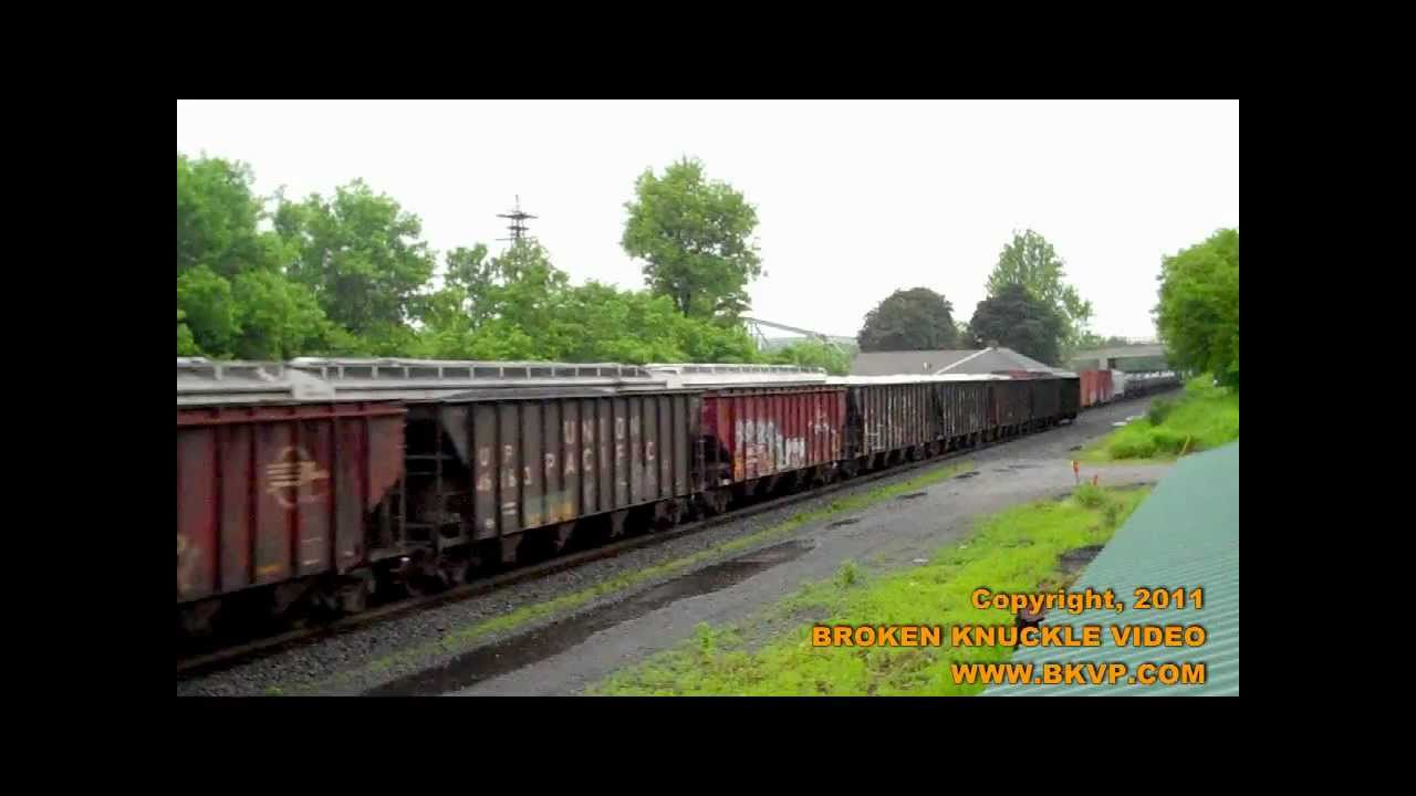 côccoc CSX Q377 meets V888 in Nelliston, NY