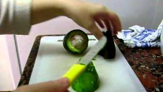 How to Peel and thin-skinned avocado