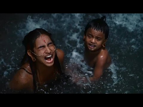 Apocalypto (2006) - Seven Gives Birth During a Storm
