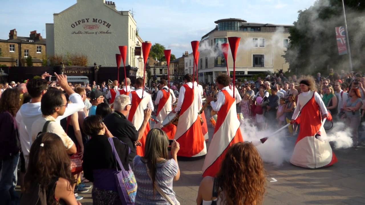 Fanfare Le Snob - Opus II - Kashmir (at GDIF 2014)