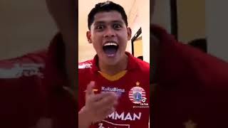 PERBEDAAN PEMAIN PERSIJA VS PERSIB KETIKA DI LOCKER ROOM SAAT MENANG TIM RIVAL  #PERSIB #PERSIJA