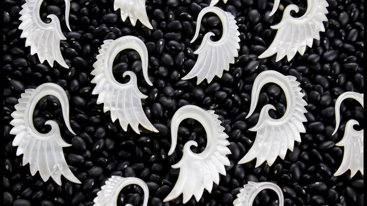 Angel Wing Mother of Pearl Hangers (12G - 2G) body piercing valparaiso