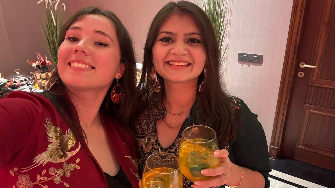 Russian girl travels in India. True India during Diwali. Becoming a local for 1 week!