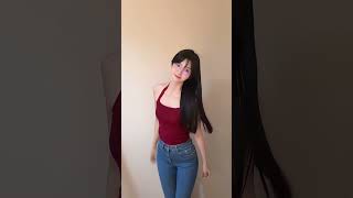 Slow Groove Beauty In Sync