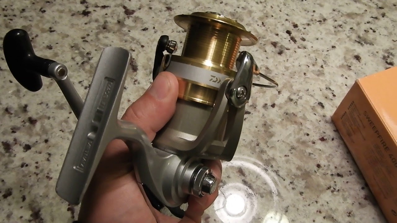DAIWA SWEEPFIRE SPINNING REEL REVIEW!!! YouTube