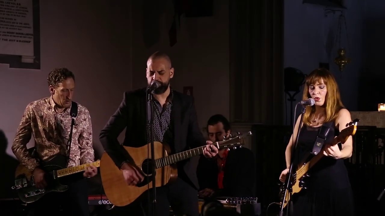 Dustbowl -  Lay Me Down Easy (Live)