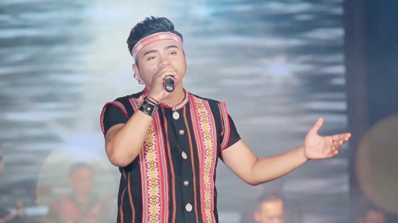 Sông Đakroong đón mùa xuân về - Y Jang Tuyn - Liveshow 20 năm ca hát