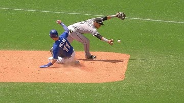 CWS@TOR: Goins laces an infield single up the middle