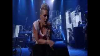 Download Lagu P!nk - Just Like A Pill (Live iTunes Festival 2012) MP3