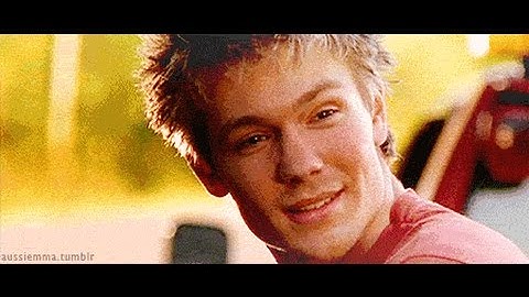 OTH - Leyton scenes 1 x 01 part 2