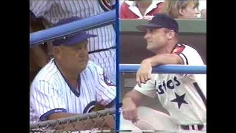 Dwight Smith drives in the winning run 8/29/1989
