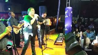 Video thumbnail of "Orgullosa - Fabián Corrales en vivo"