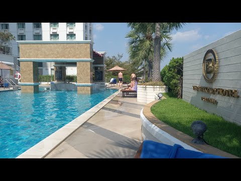 Relaxing at Berkeley Hotel Pratunam, Bangkok, Thailand
