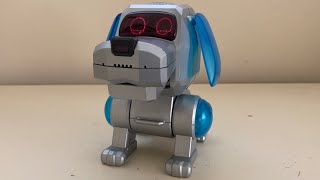 Tiger Electronics 1999 Robo-Chi Pets - Poo-Chi - Silver & Blue