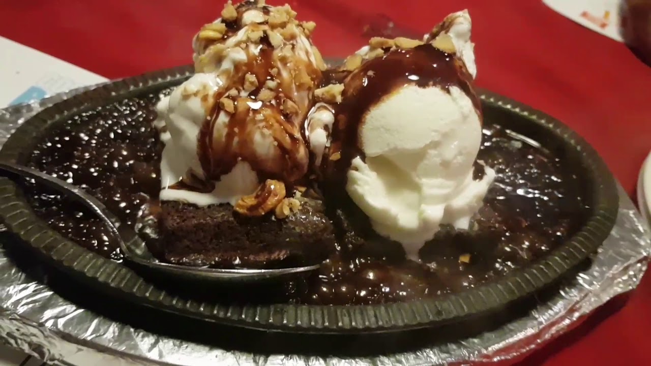 Sizzling hot chocolate brownie - YouTube